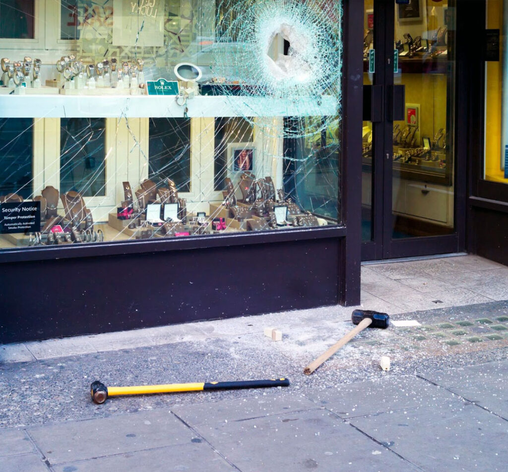 Cracked storefront glass needing replacement